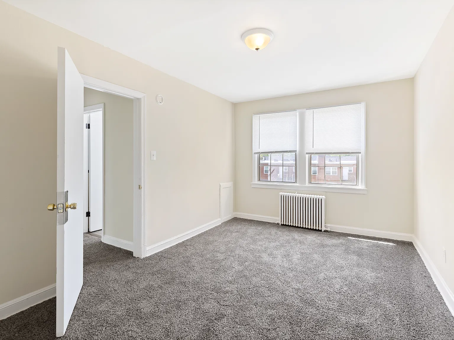 1 bed, 700 sqft, $1,100 — Photo 4