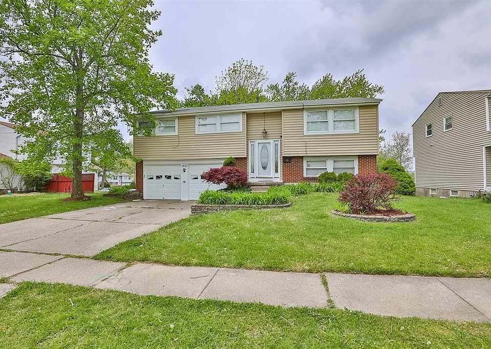 1st image of 1412 Karahill Dr