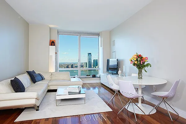 Sold by Town Residential | media 17