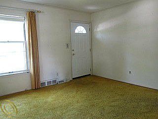 3rd image of 804 N Dorchester Ave