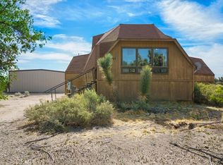 10075 Monte Vista Rd, Phelan, CA 92371