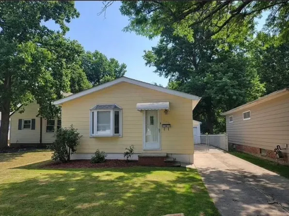 335 E 238th St, Euclid, OH 44123