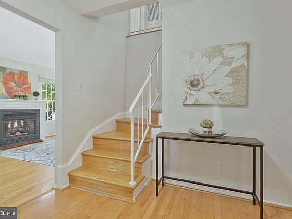 4th image of 11301 Palisades Ct