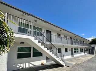 23 SE 12th St #103, Dania, FL 33004