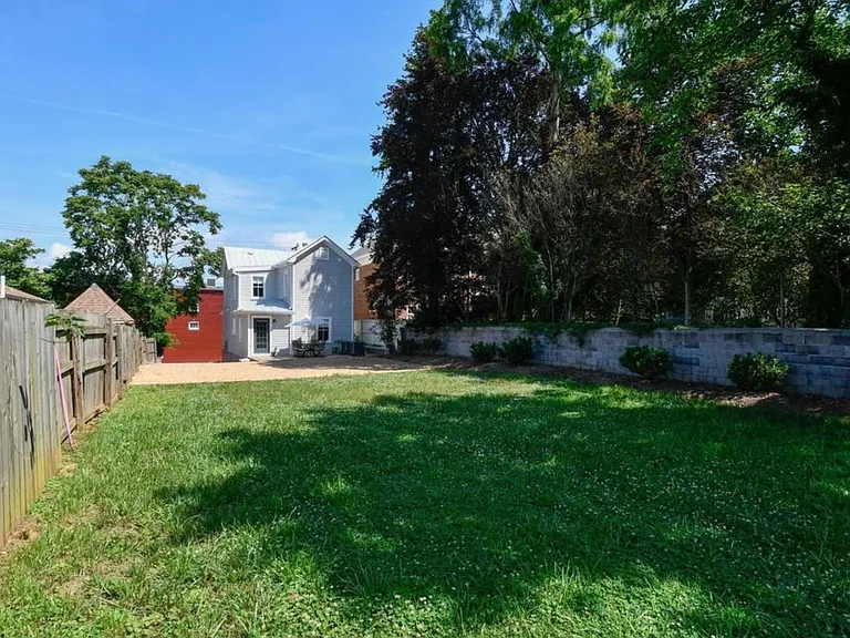 Double lot = big backyard