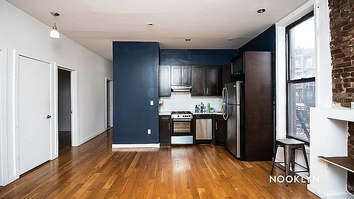 1st image of 29 Spencer Pl APT 2L