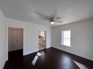 2402 Caplin St, Houston, TX 77026