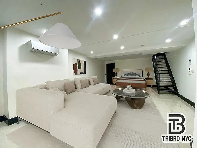 758 Putnam Ave #1 — Photo 3