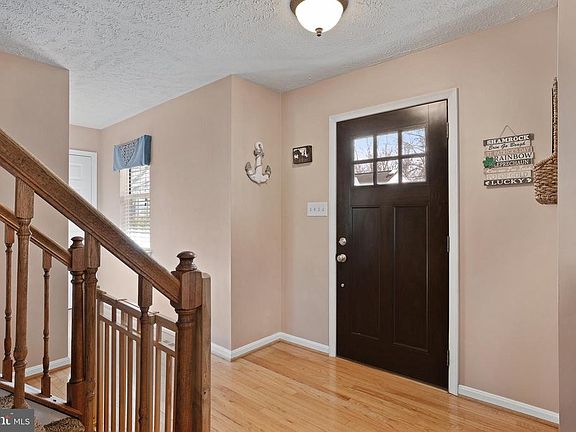 2nd image of 3220 Blackwalnut Dr