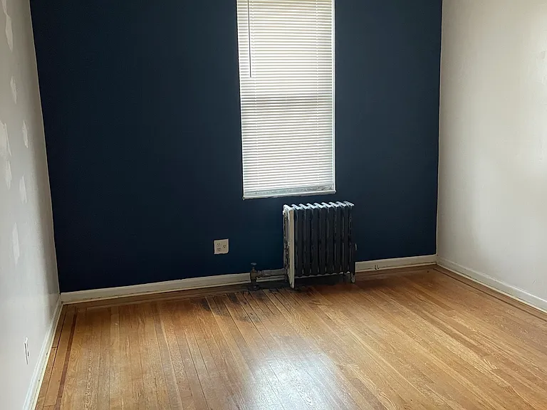 1972 Powell Ave #1 — Photo 6