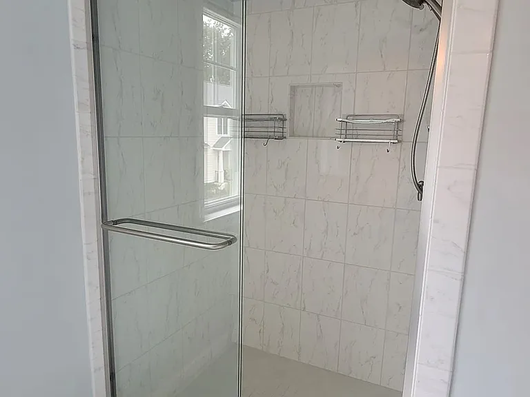 2022 Holmes Ct E — Photo 18