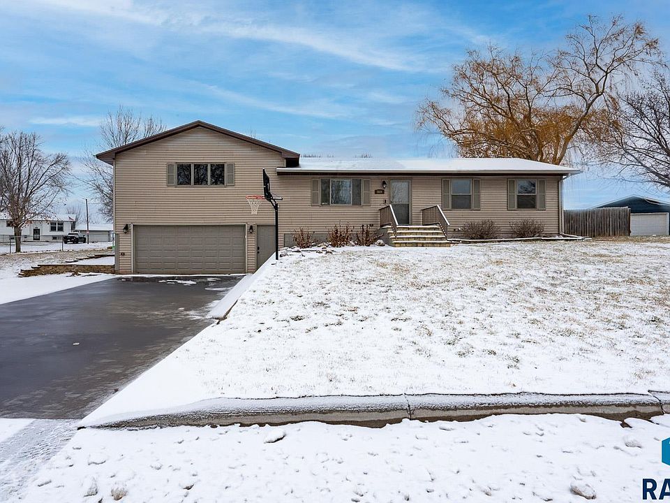 800 Executive Ave, Crooks, SD 57020 MLS 22308246 Zillow