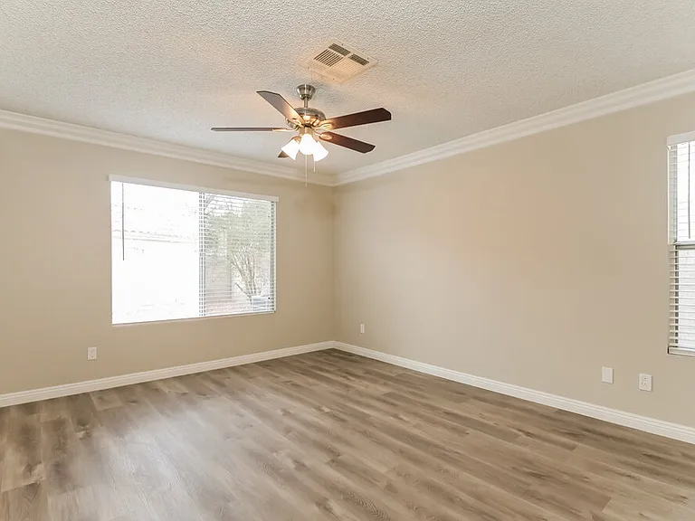 2562 Machado Dr — Photo 12
