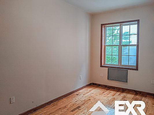 5th image of 2012 Bedford Ave #2F