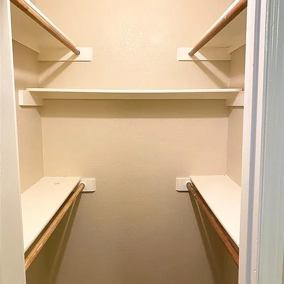 1202 Stone Creek Dr — Photo 34