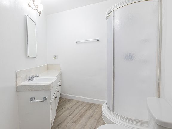 5th image of 5010 Tujunga Ave APT 1
