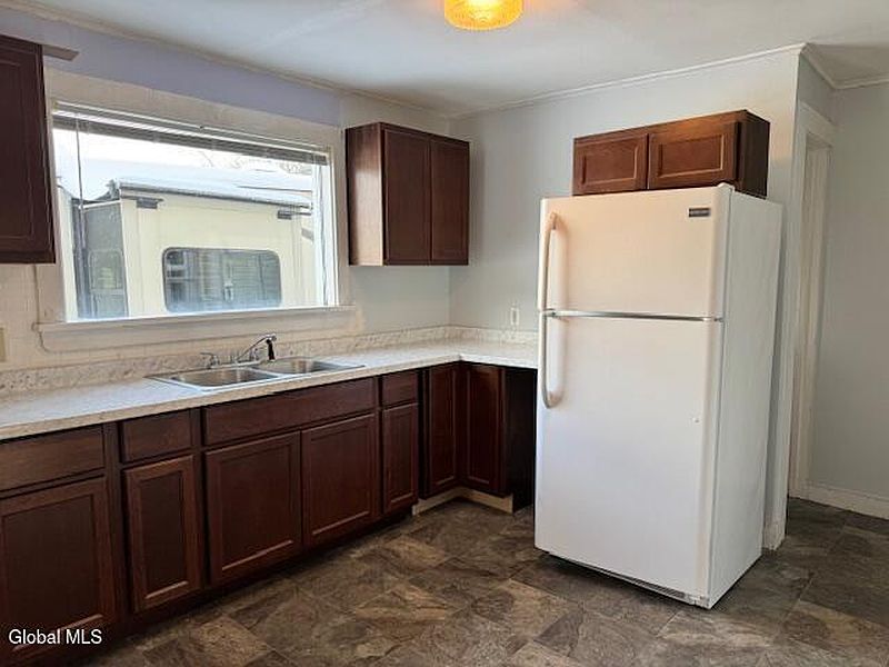 2nd image of 331 Riceville Road