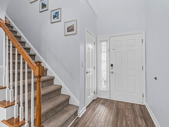 2nd image of 5509 Creekdale Cir