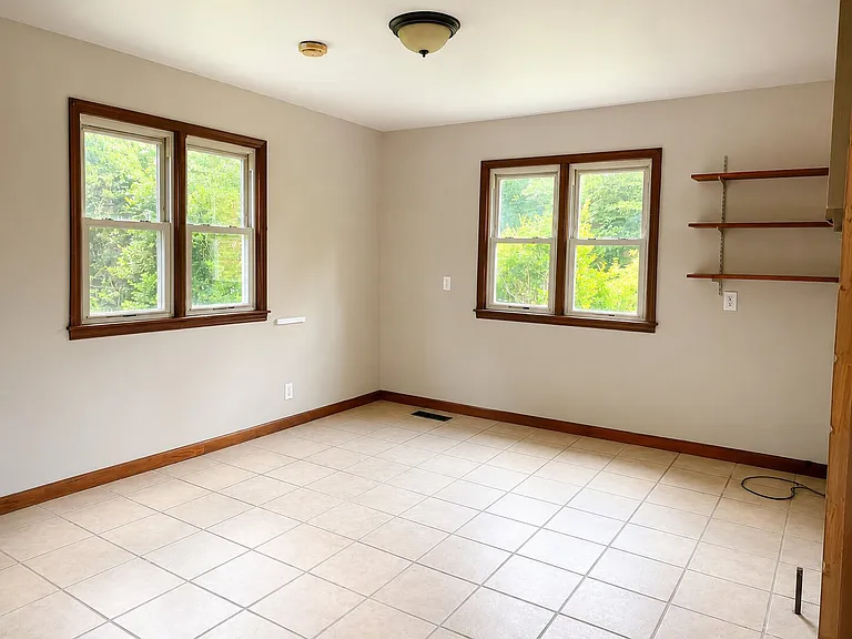 3330 Sharon Dr — Photo 21