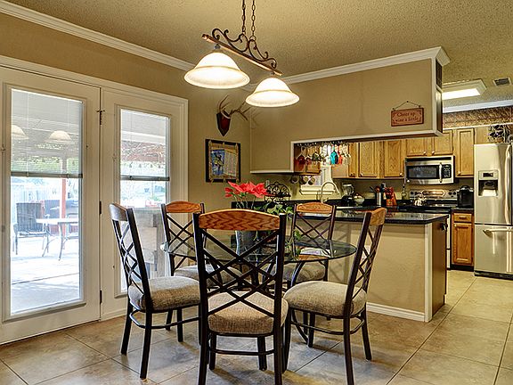 5th image of 1625 Heather Ln