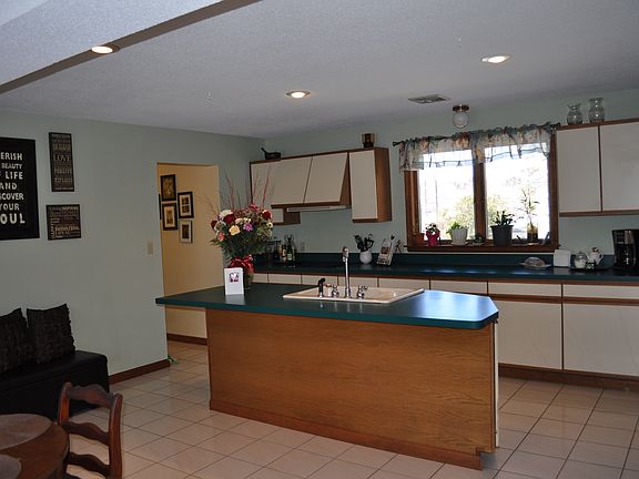 Center Island Kitchen
