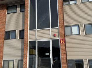 189 Stratton Rd APT H1, Williamstown, MA 01267