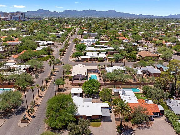 4th image of 2003 N Tucson Blvd