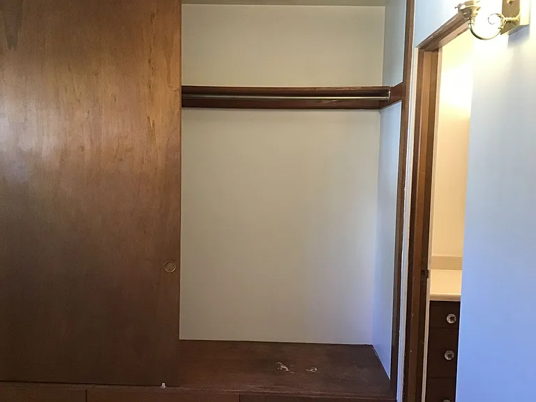 Spring Apartments — Photo 8