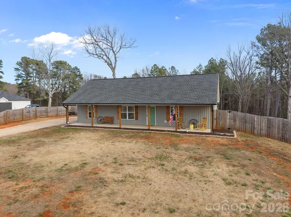 1464 King Rd, York, SC 29745