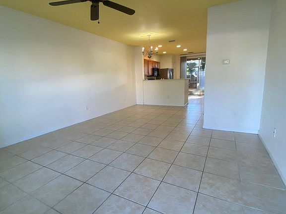 4th image of 4421 SW 49th Ave #145