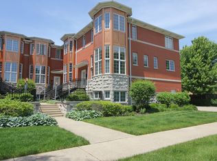 8 Park Ave, River Forest, IL 60305
