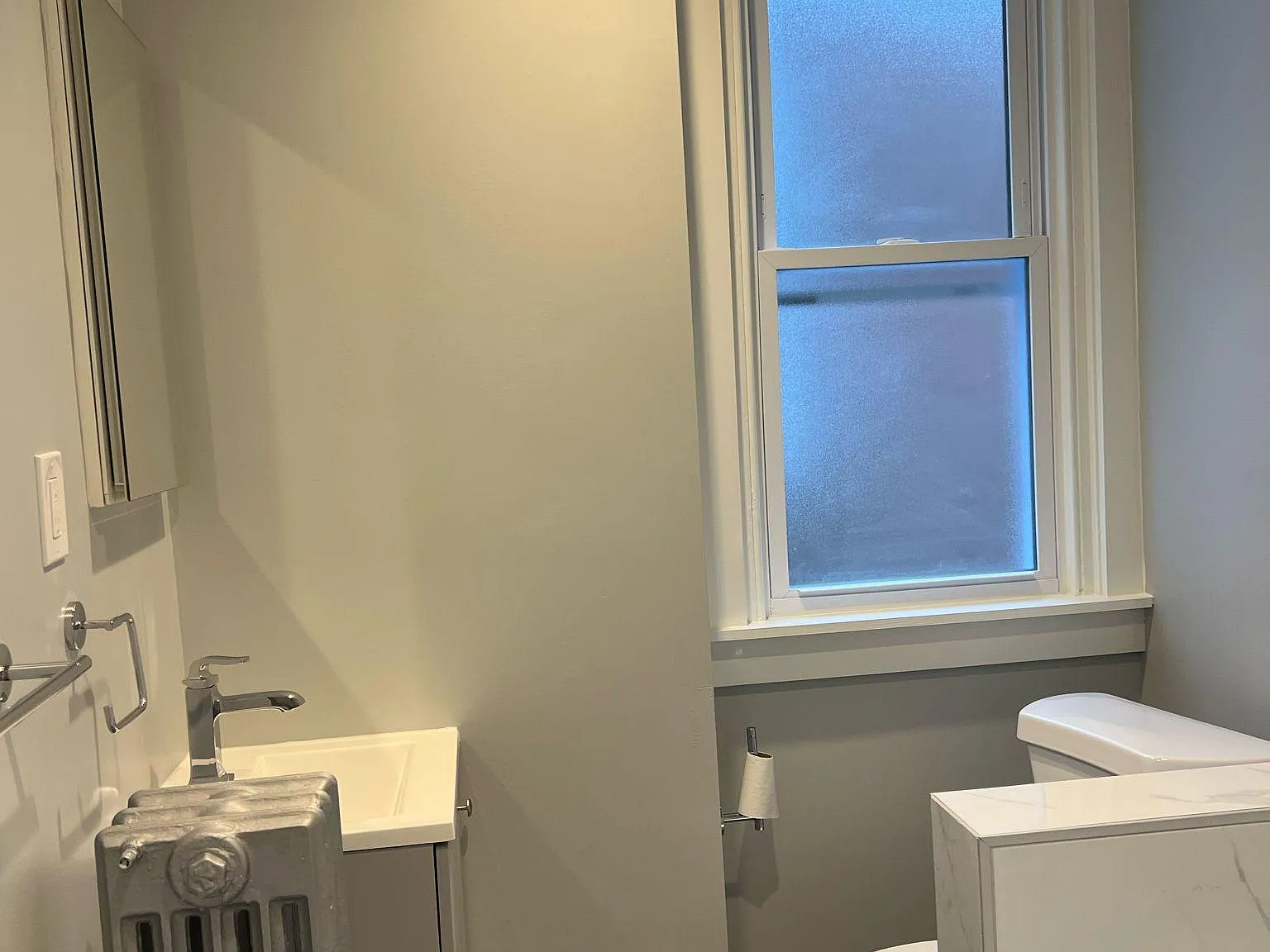 3 bed, 1020 sqft, $1,750 — Photo 2