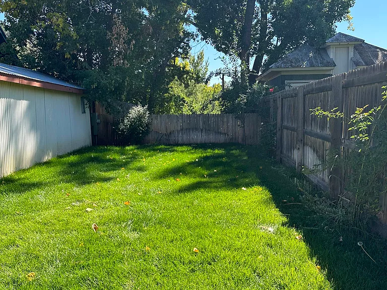 154 E Park Ave — Photo 20