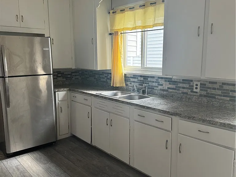 57 Ellison St — Photo 10