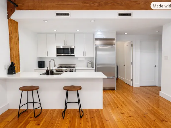 72 Berry St APT 2E, Brooklyn, NY 11249