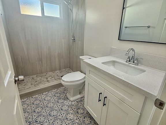 4th image of 4215 N La Rica Ave #A