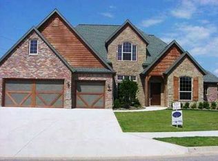 4801 SW Blaire Mont Dr, Bentonville, AR 72712