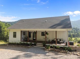 131 Tobacco Trl, Canton, NC 28716