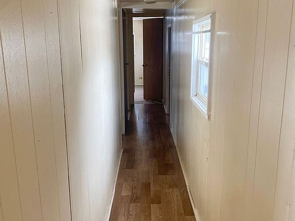 5th image of 4311 Schofield Ave #106