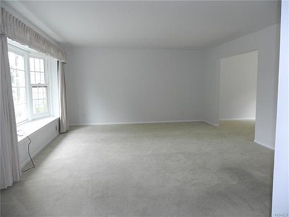 3rd image of 15 Bellewood Ave