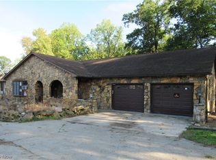7672 Lanese Dr, Windsor, OH 44099