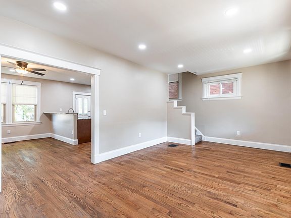 5th image of 2104 Glenway Ave