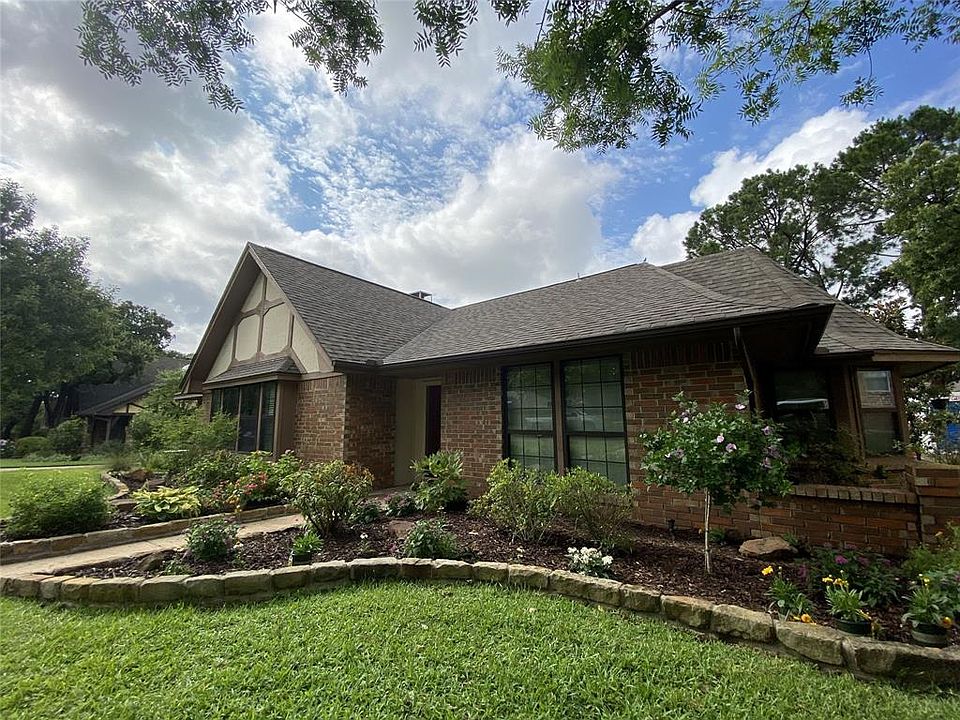 1st image of 2501 Knightsbridge Dr