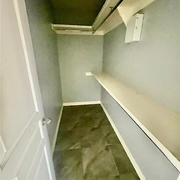 3206 Hill Crest Dr #5 — Photo 6