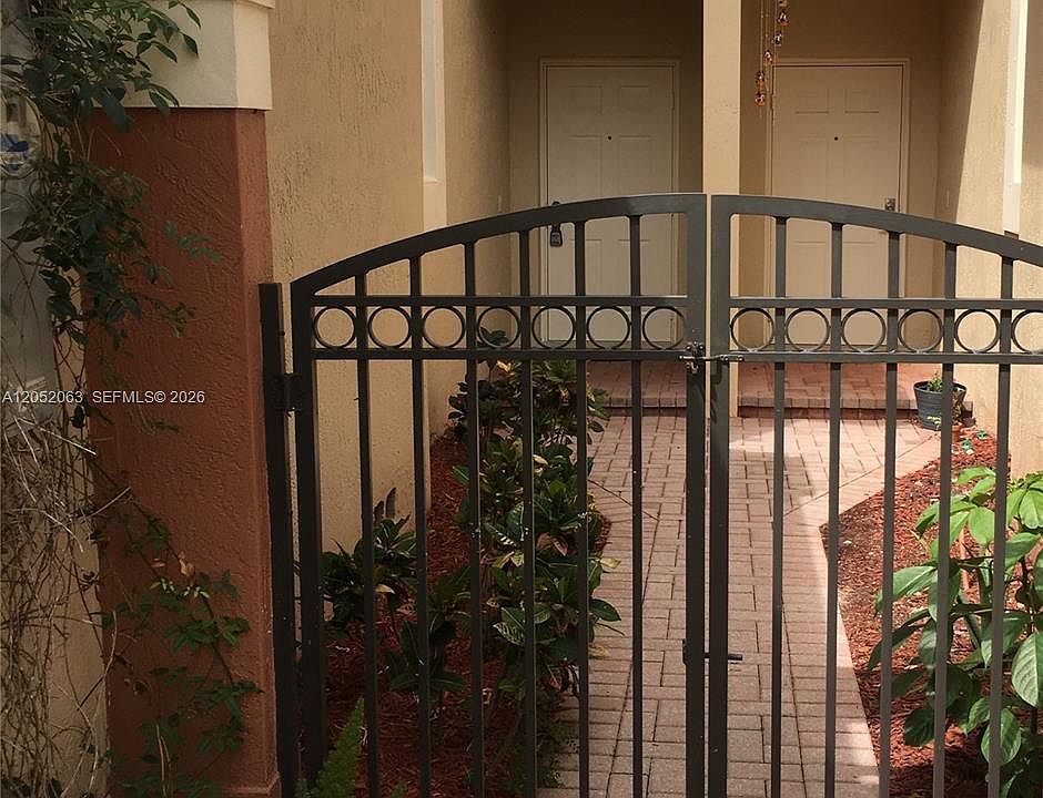 1st image of 4258 Vineyard Cir