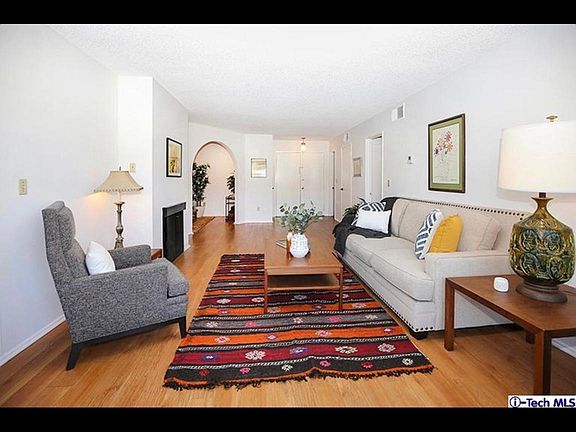 2nd image of 444 Piedmont Ave