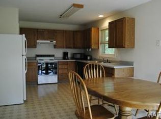 807 Halifax Dr, Rolla, MO 65401