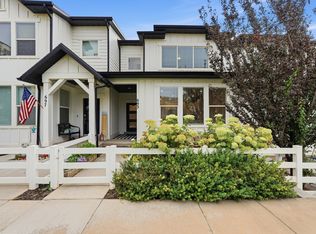 693 S Grant Ln, North Salt Lake, UT 84054
