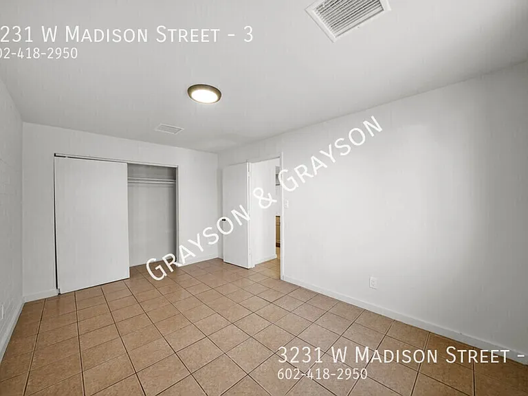 3231 W Madison St — Photo 15