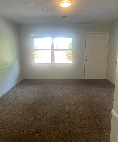 529 E Sharpe St #529 — Photo 5